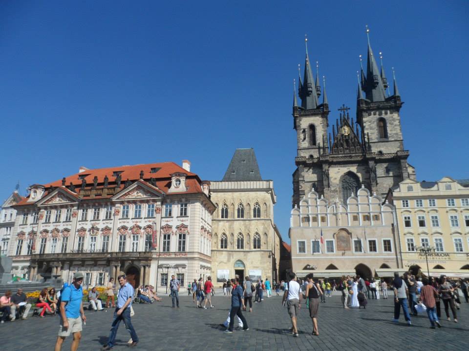 Száztornyú Prága egynapos kirándulás