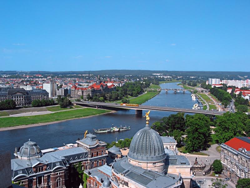 Drezda, az Elba és a Szász-Svájc homokkő képződményei