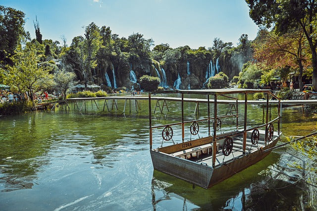 Montenegro és Bosznia, a Balkán gyöngyszemei mandarinszürettel