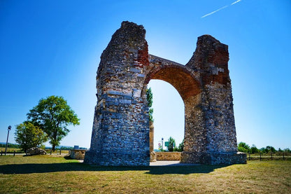 Römerstadt Carnuntum tökéletes szögből fotózva egy gyönyörű nyári napon