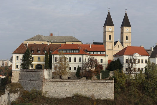 Utazás a Királynék városába és a Jeli Arborétumba