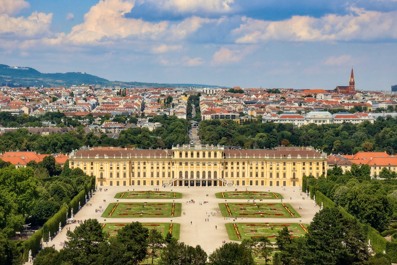 A schönbrunni kastély és a Bécsi Filharmonikusok