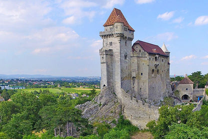 Seegrotte tavasbarlang kastélyokkal fűszerezve