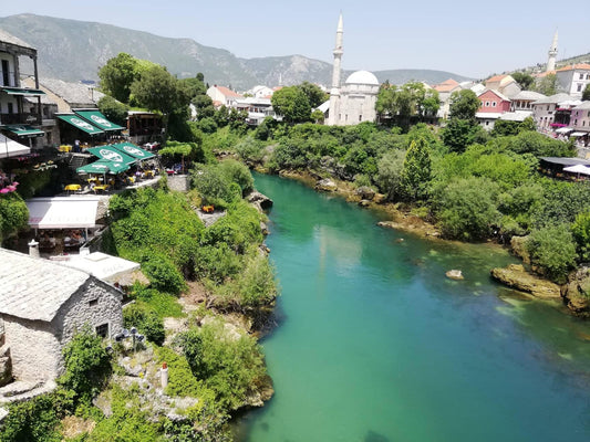 Mandarinszüret a Neretva völgyében és a boszniai piramisok